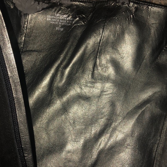 2 Black Boots 1 Suede and 1 leather - Picture 6 of 11